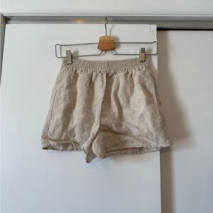Wilfred High Waist Linen Shorts in Beige